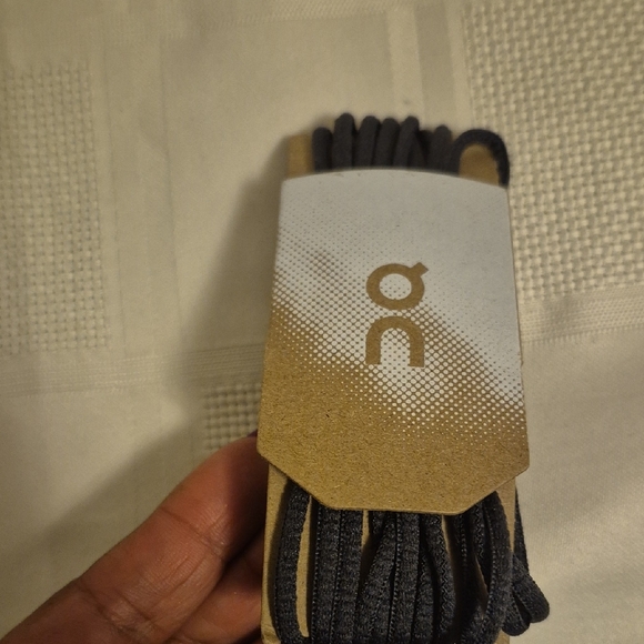 On Running Dark Brown Shoelaces - Picture 13 of 16